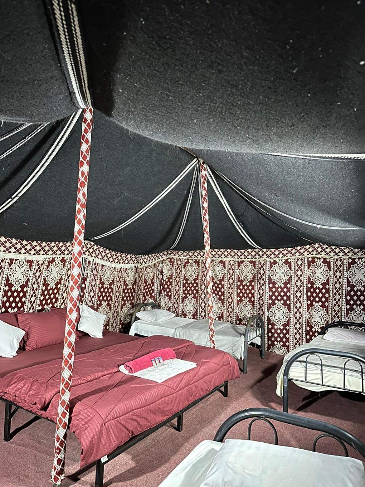 Wahiba Bedouin Rustic Camp Hotel Badīyah Eksteriør billede